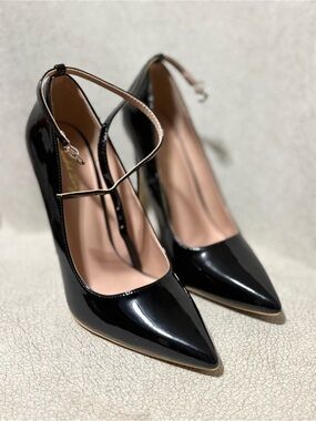 Patent Black Pointed-Toe Heels with Ankle Strap